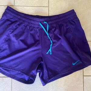 Women’s Nike fly lacrosse large shorts
